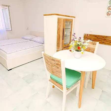 Comfort Studio Lavander